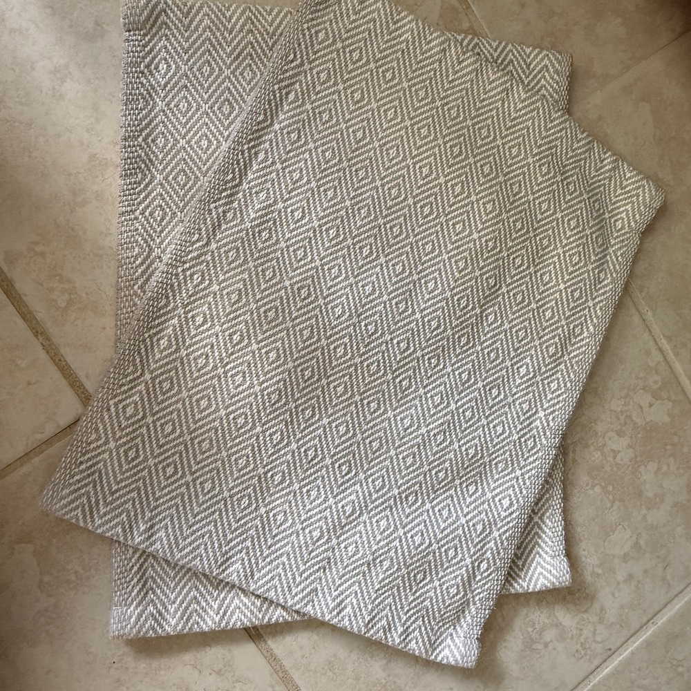 Geometric Patterned placemats